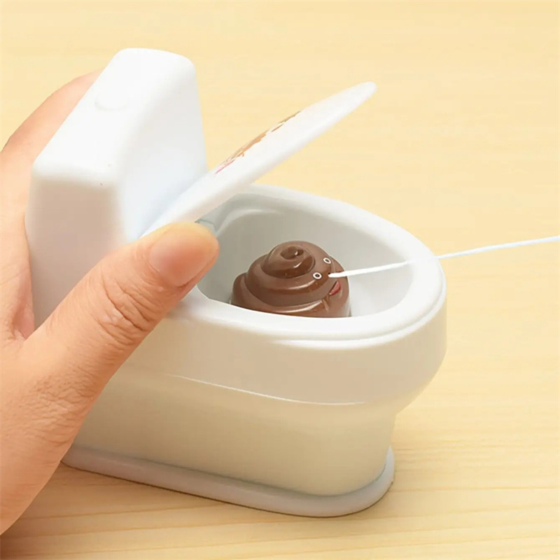 Mini toilette à eau amusante a - Prank Toys avis et prix