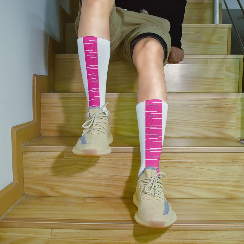 Chaussettes 3D à griffes de po - Funny Chicken Leg Socks avis et prix